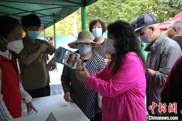 社区居民参与体验活动。　主办方提供